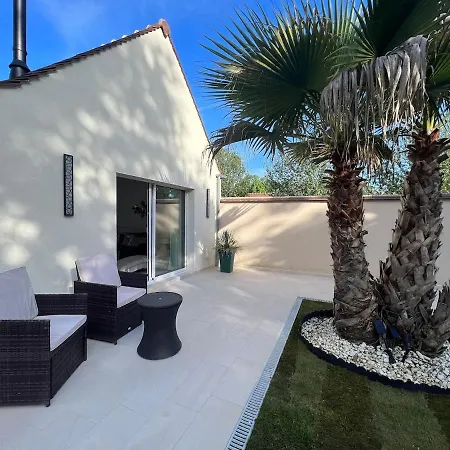 Cozy Duplex With Terrace 3km From Apartment Magny-le-Hongre